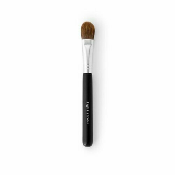 🌟🧚‍♀️Bareminerals DISCONTINUED Light Stroke Brush NWT/SEALED - Picture 2 of 4